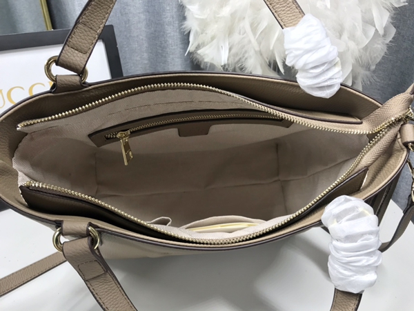 激安グッチバッグコピー着用イメージ